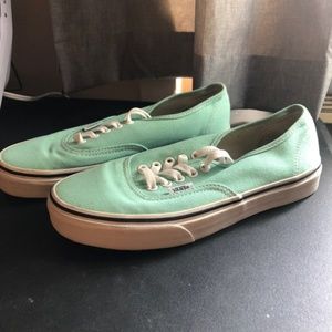 Vans authentics